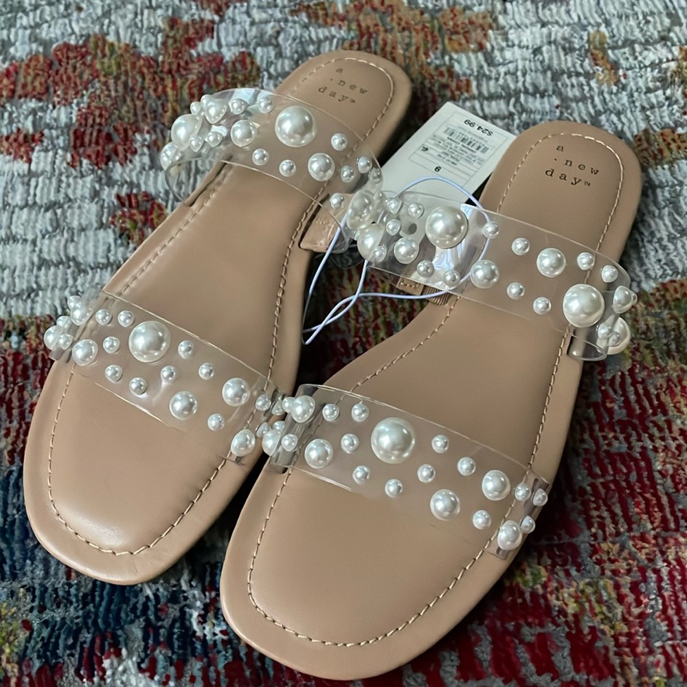 Pearl accent sandals